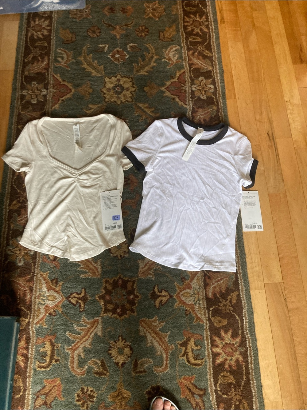 Bundle of 2 NWT Lululemon hold tight tees size 2
